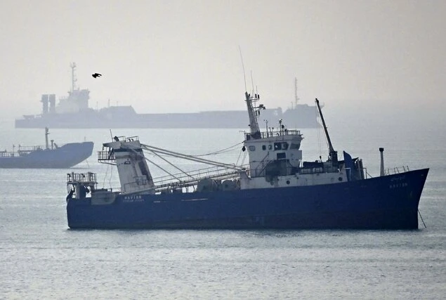 Seven-Day Clock Starts: Iran Demands US Concessions to Reopen Strait of Hormuz