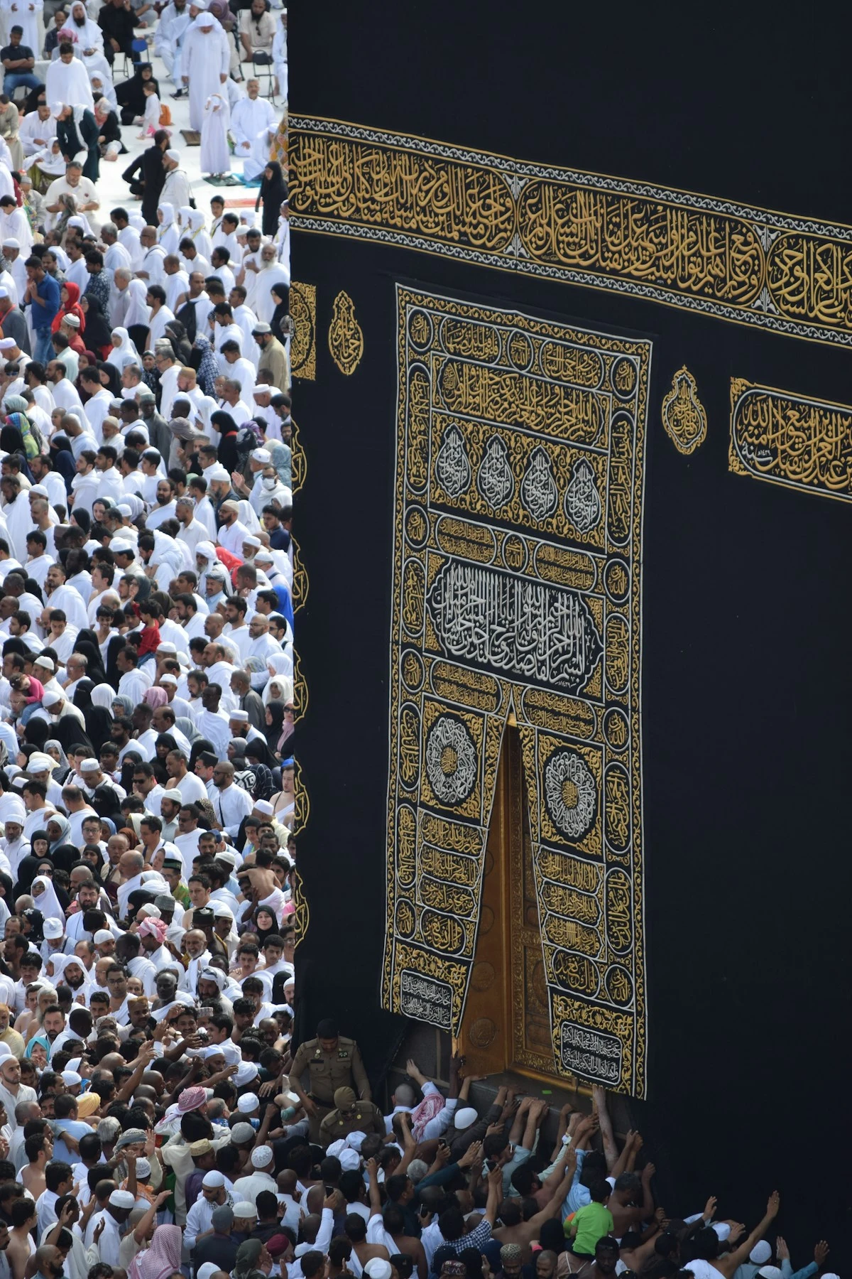 Oman Sets 2027 Hajj Registration Dates: Everything You Need to Know