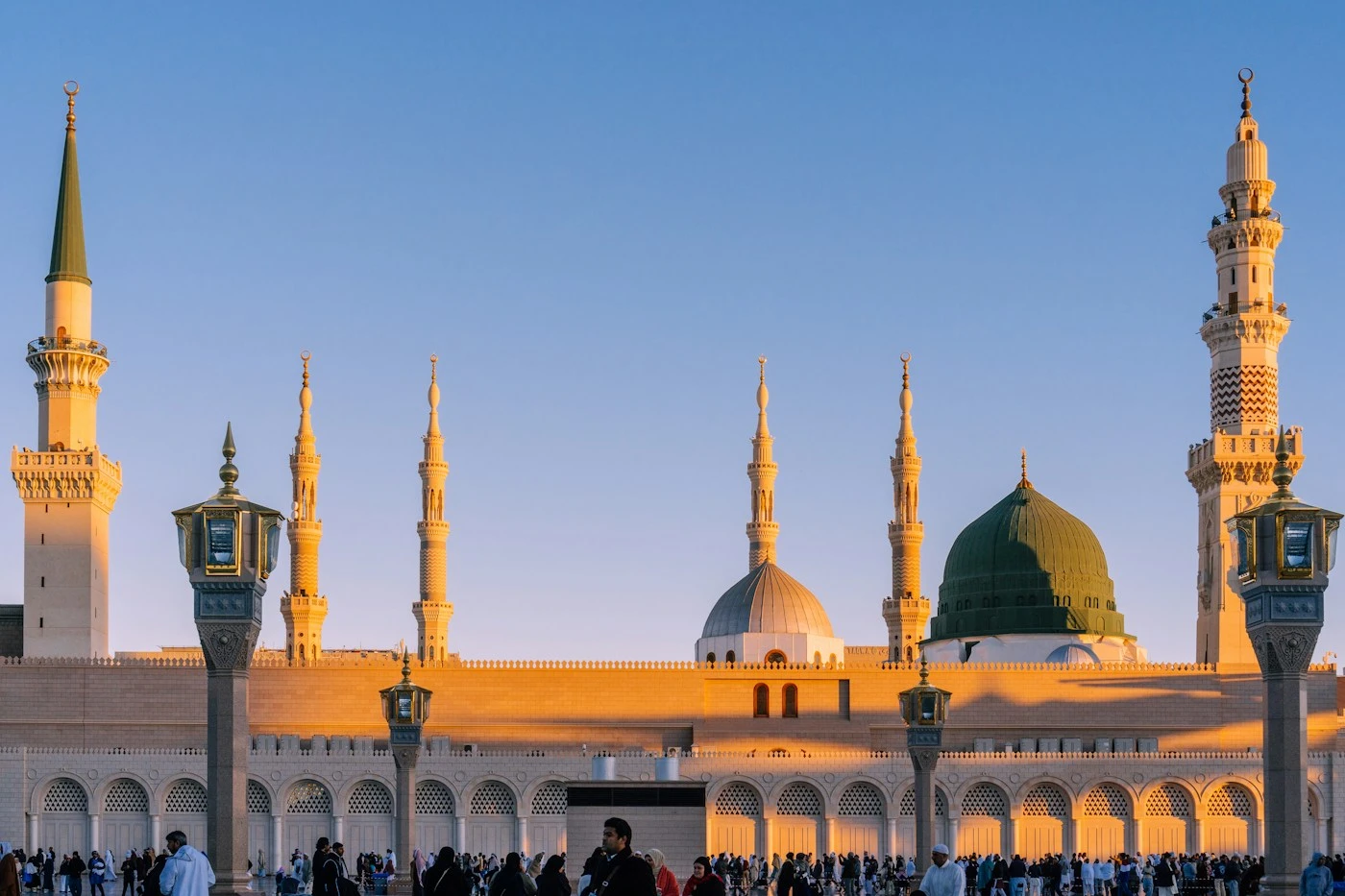 Oman Breaks Barriers: New Property Ownership and Sponsor-Free Residency Rules Unveiled