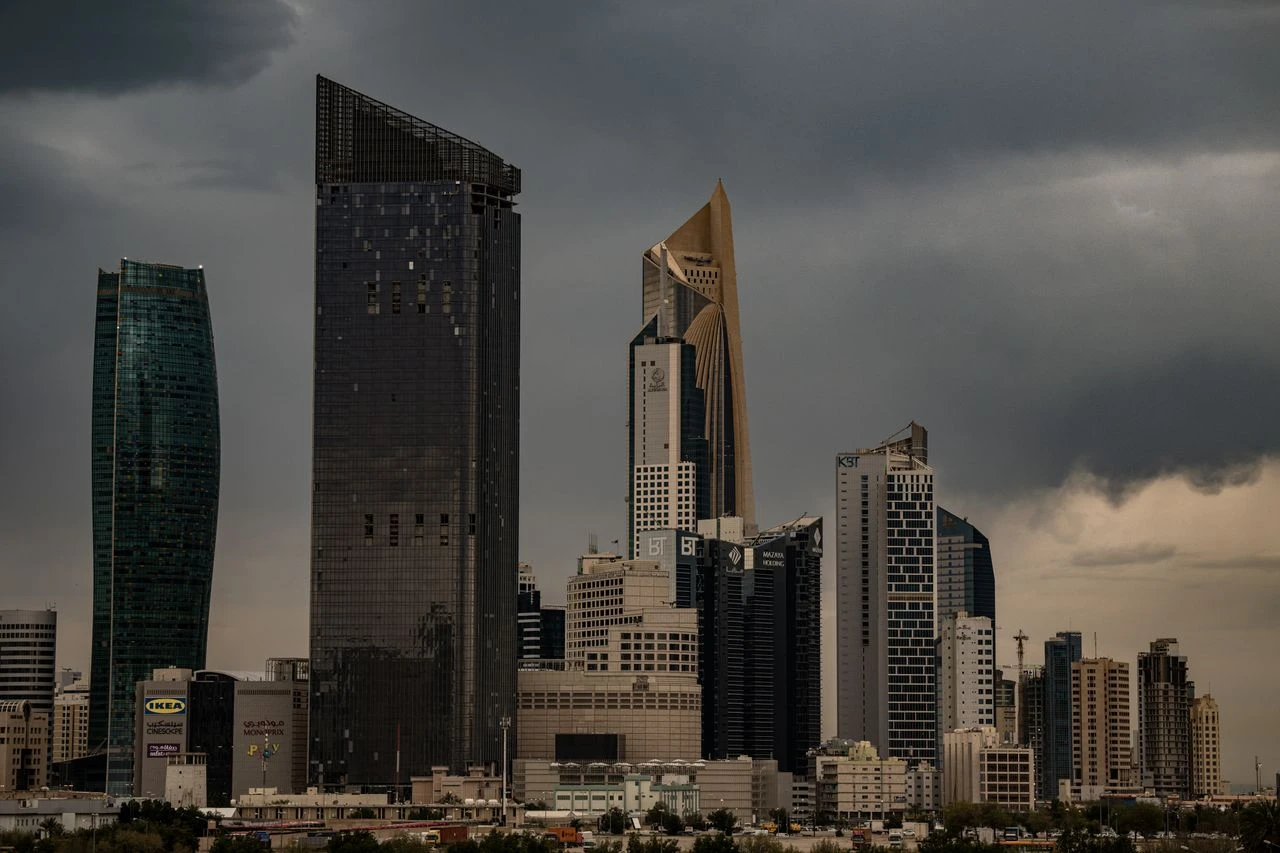 Kuwait Banks Make Strict New Loan Rules For Expats Based On Jobs