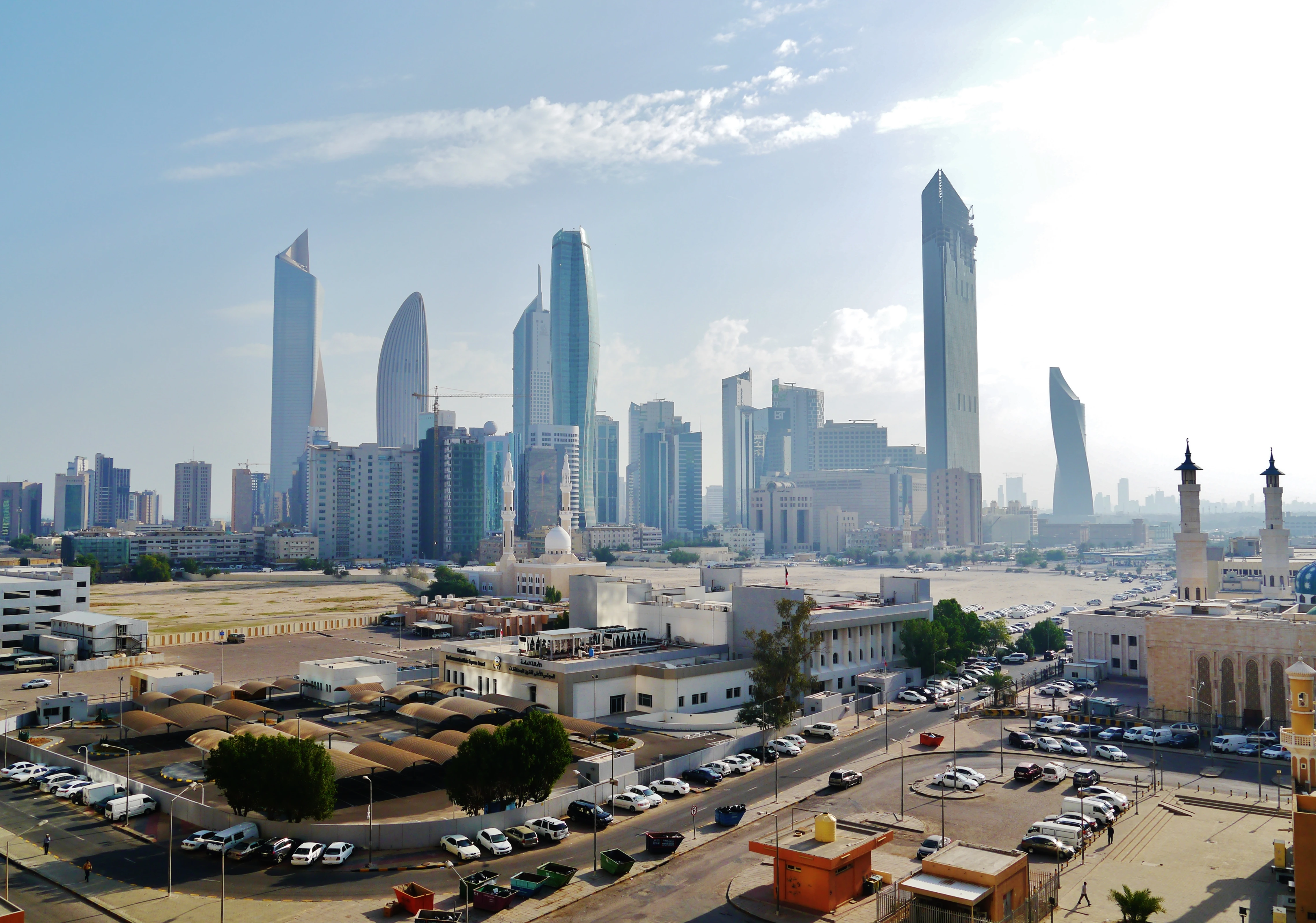 Kuwait Banks Set Strict Loan Rules for Expats Amid Kuwaitisation
