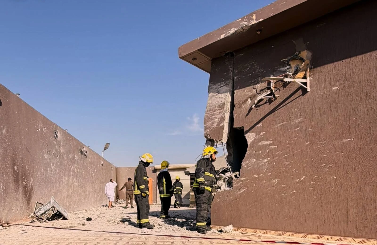 Houthi Drone Debris Kills Civilian Near Mecca in Major Gulf Escalation