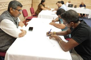 Indian Community in Muscat Hosts Blood Drive Amid Maritime Risks