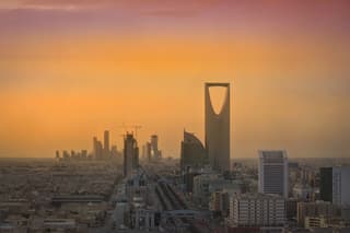 Saudi Arabia: 'Absent' Migrant Workers Can Now Transfer Jobs